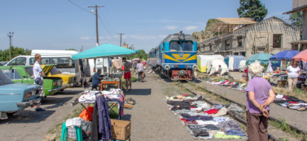 FERMA IN TUTTE LE STAZIONI. BINARIO EST