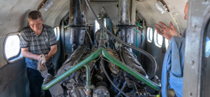 FERMA IN TUTTE LE STAZIONI. BINARIO EST